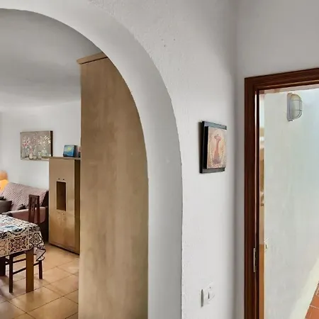 Casa Claudia, Cristianos * 洛斯克里斯蒂亚诺斯