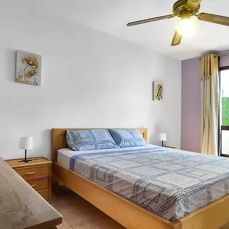 Casa Claudia, Cristianos