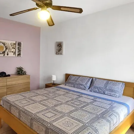 Casa Claudia, Cristianos Apartmán *