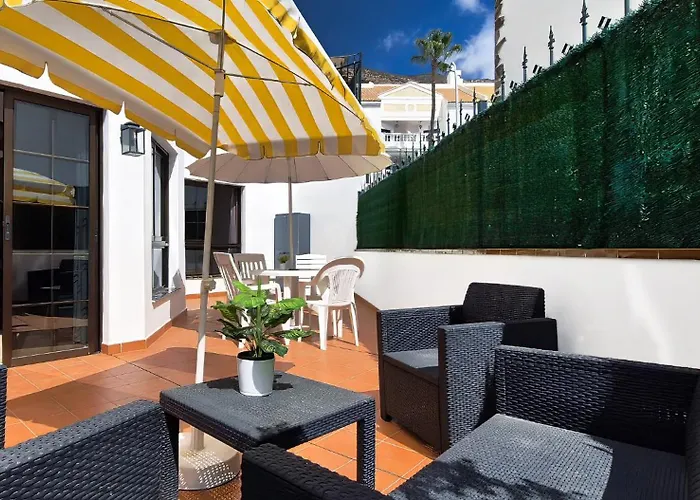 Casa Claudia, Cristianos Apartmán