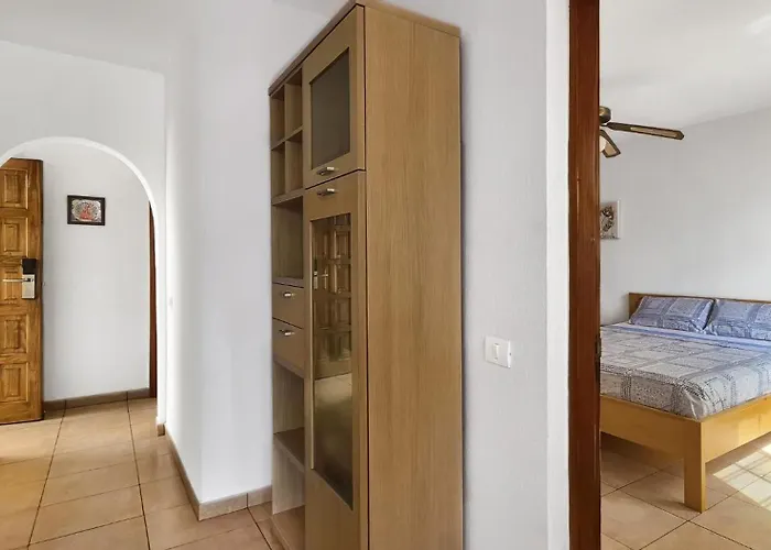 Casa Claudia, Cristianos Apartmán